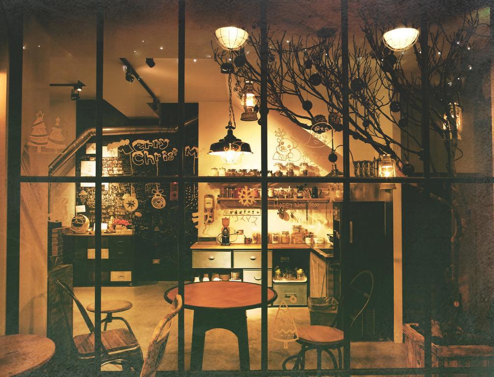 仁愛小公館-市區近東大門 Kota Hualien Bagian luar foto