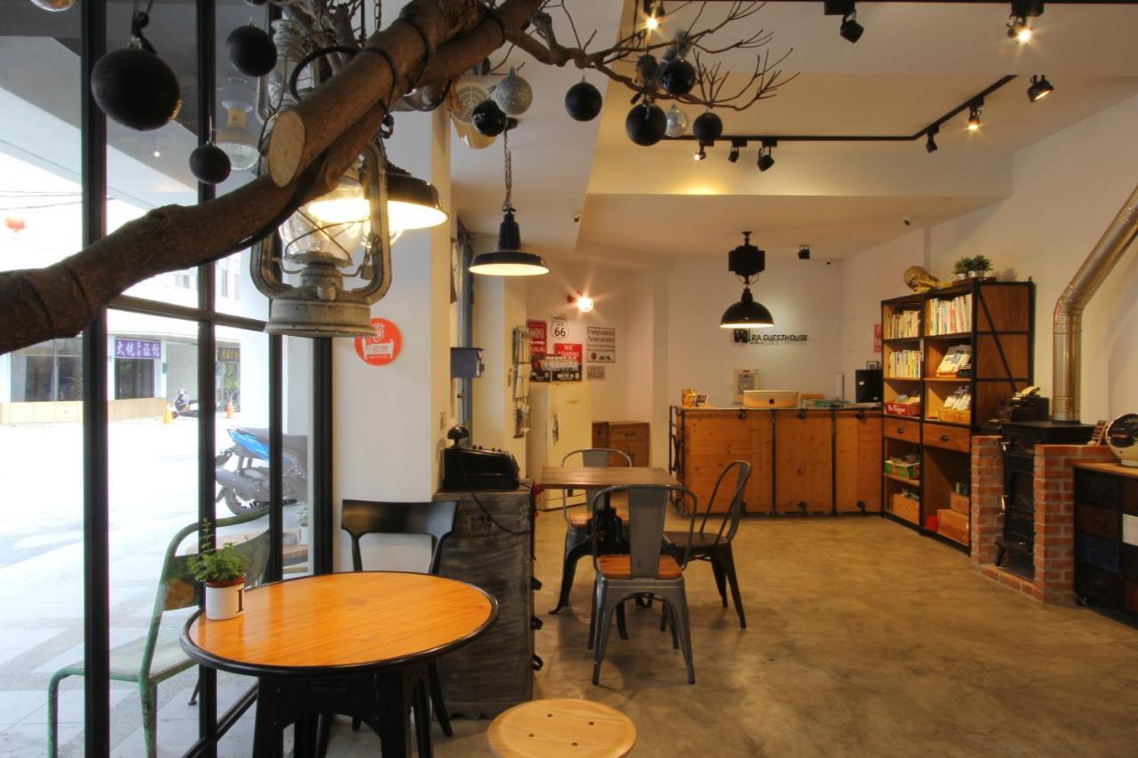 仁愛小公館-市區近東大門 Kota Hualien Bagian luar foto